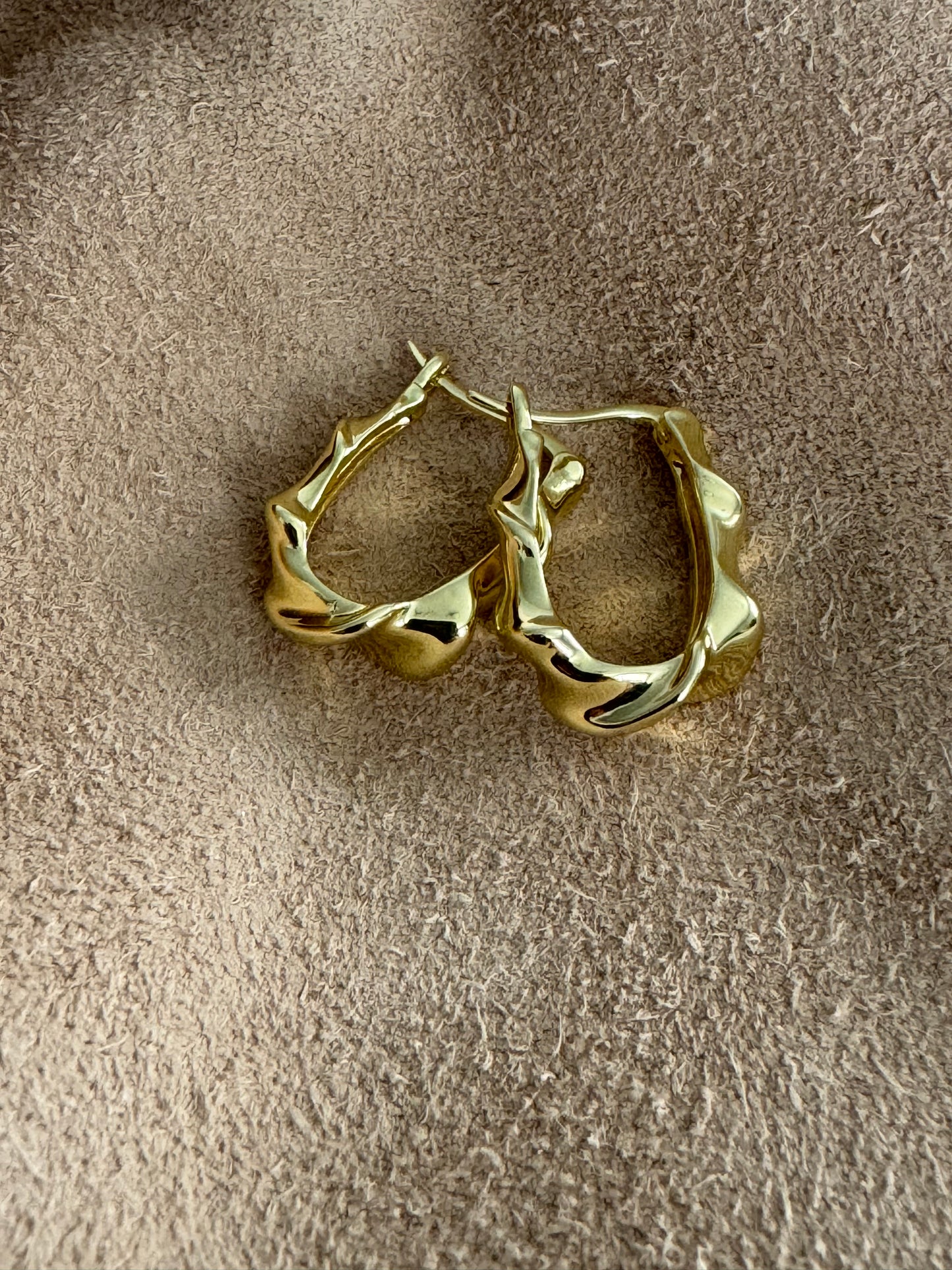 Twist Hoops